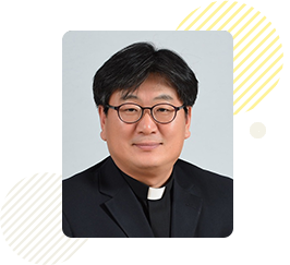 양윤성 신부님 사진